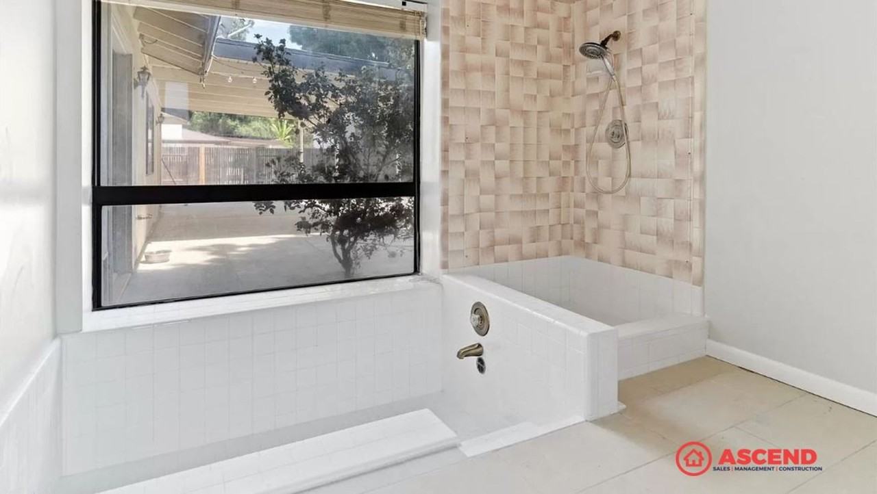 13305 Frenchglen Ave - Photo 5 of 11