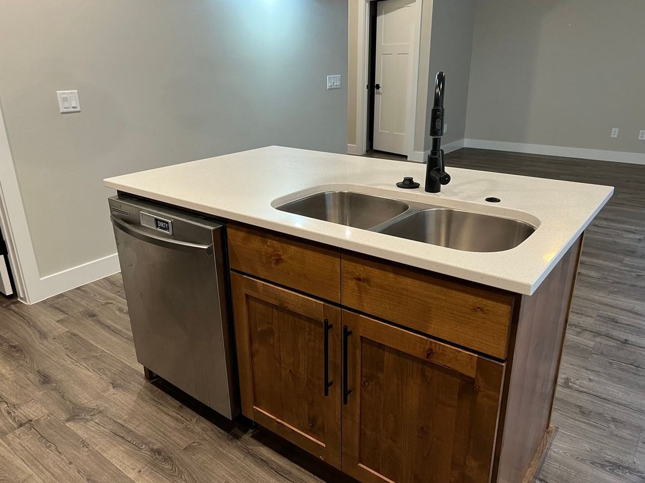 2875 W Cody Dr #14 - Photo 6 of 25