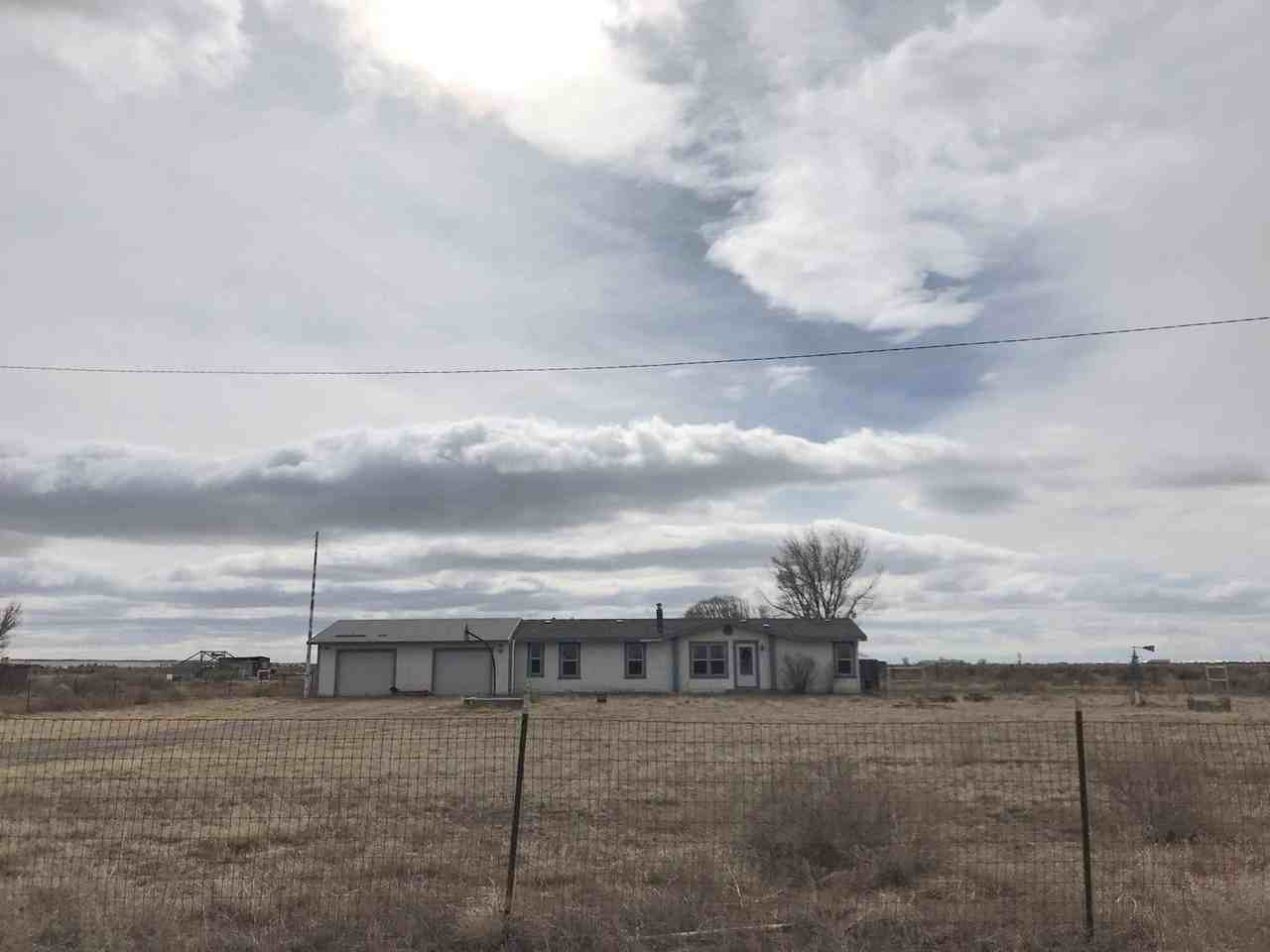 83B East Cummings Ave - Photo 2 of 26