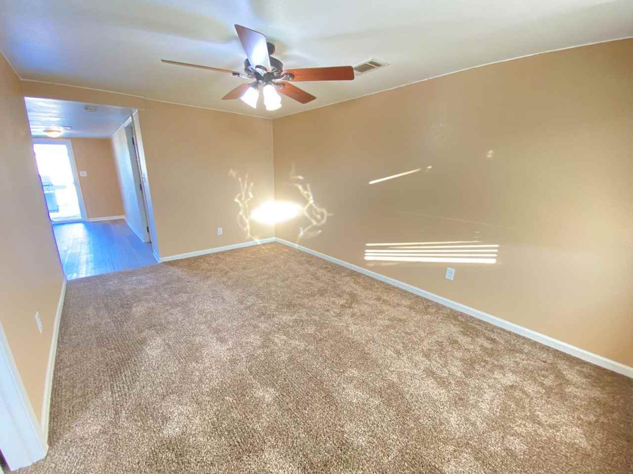 1018 Ansborough Ave - Photo 7 of 14