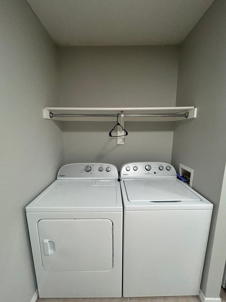 3302 Sw Landau Ct #1 - Photo 6 of 18