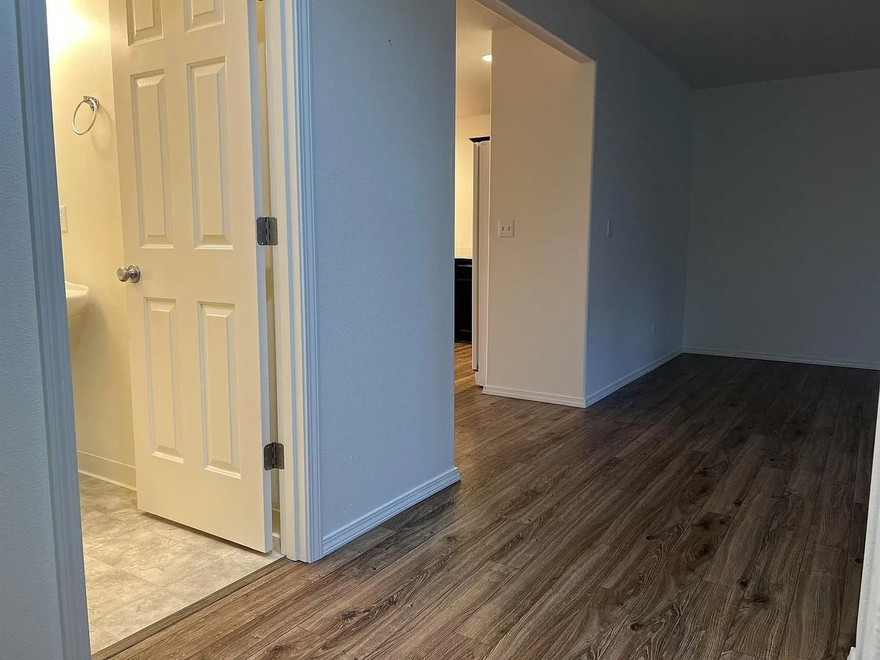 8404 13th Ave Se - Photo 3 of 39