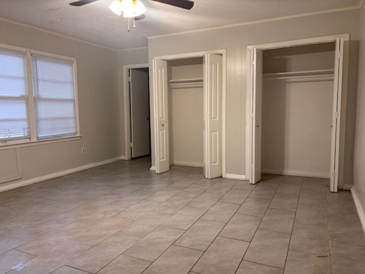 5448 Keele St - Photo 2 of 11