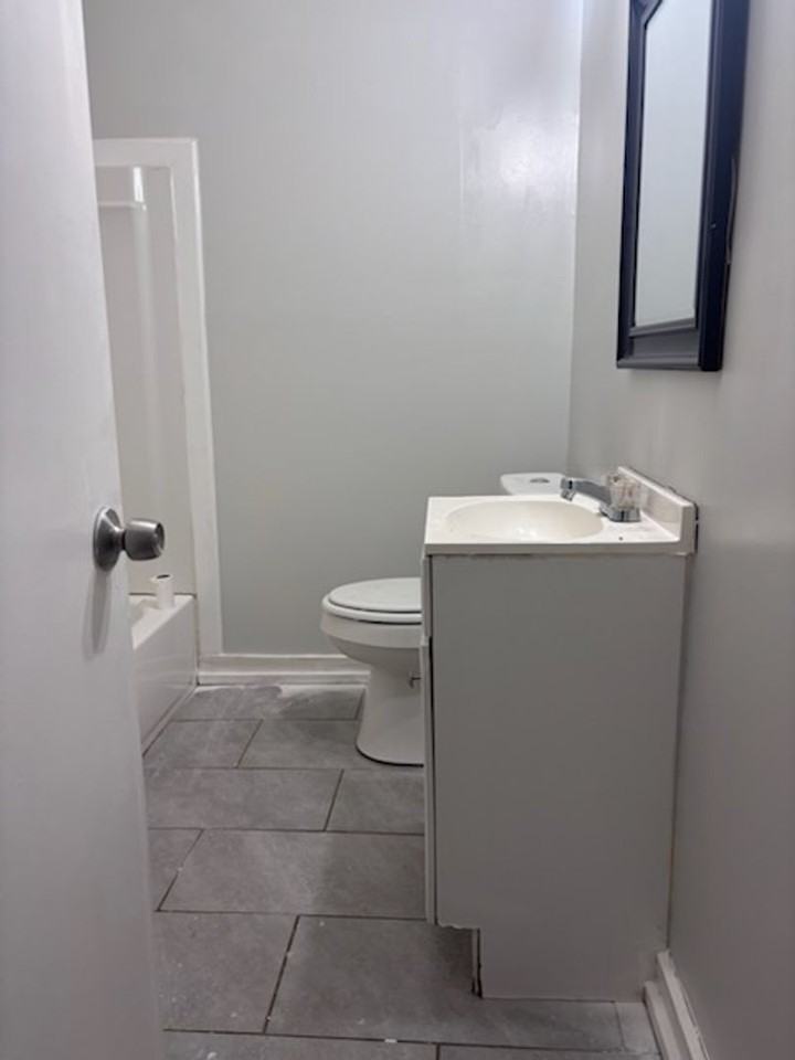 5448 Keele St - Photo 3 of 11