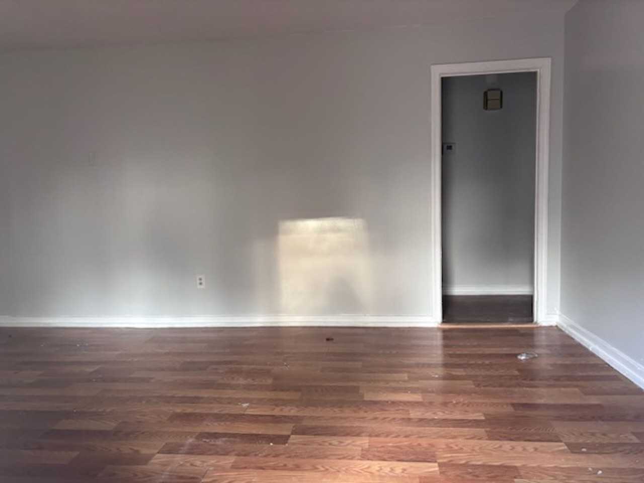 5448 Keele St - Photo 5 of 11