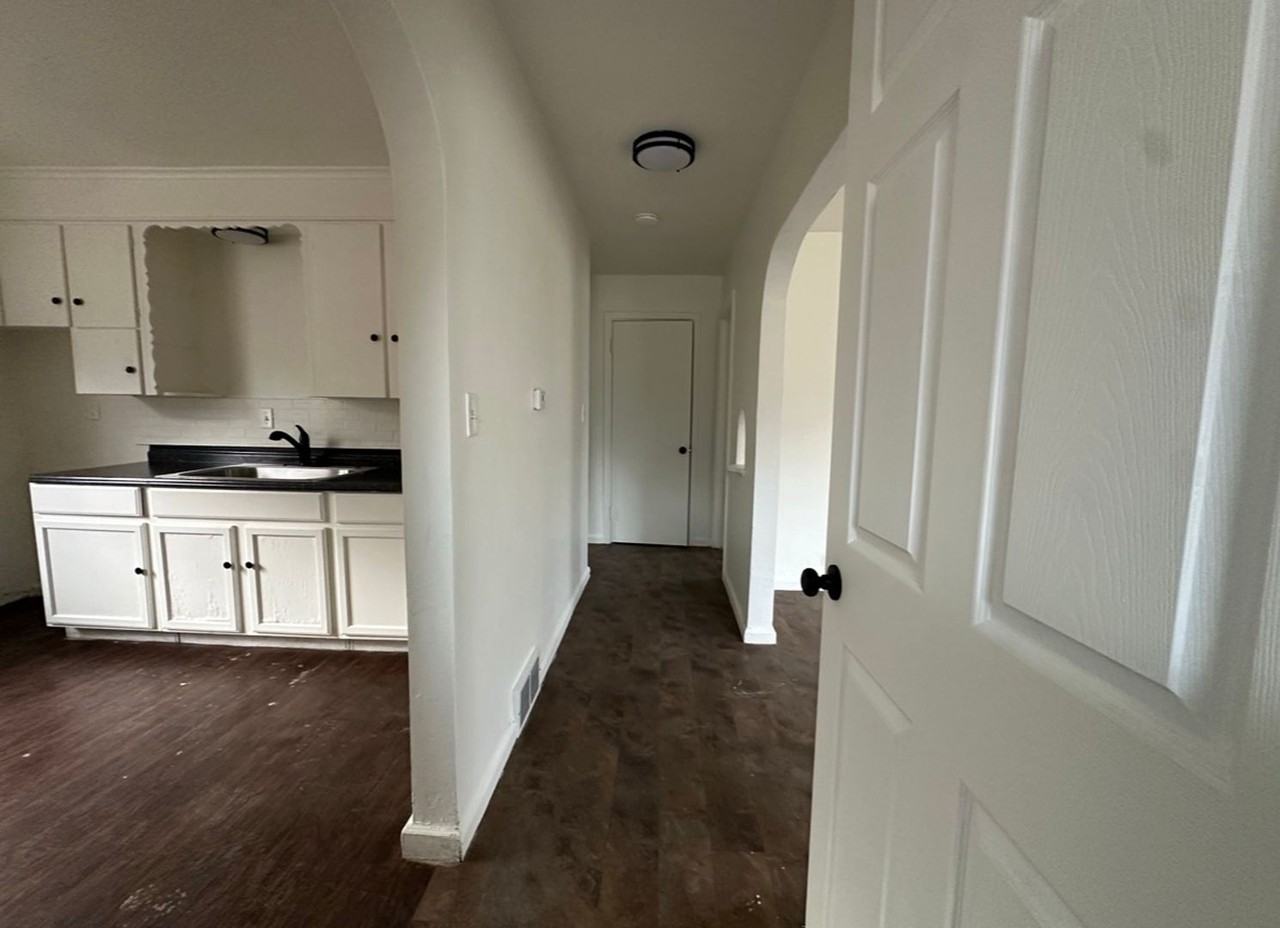 1508 Meadow Ave - Photo 2 of 11