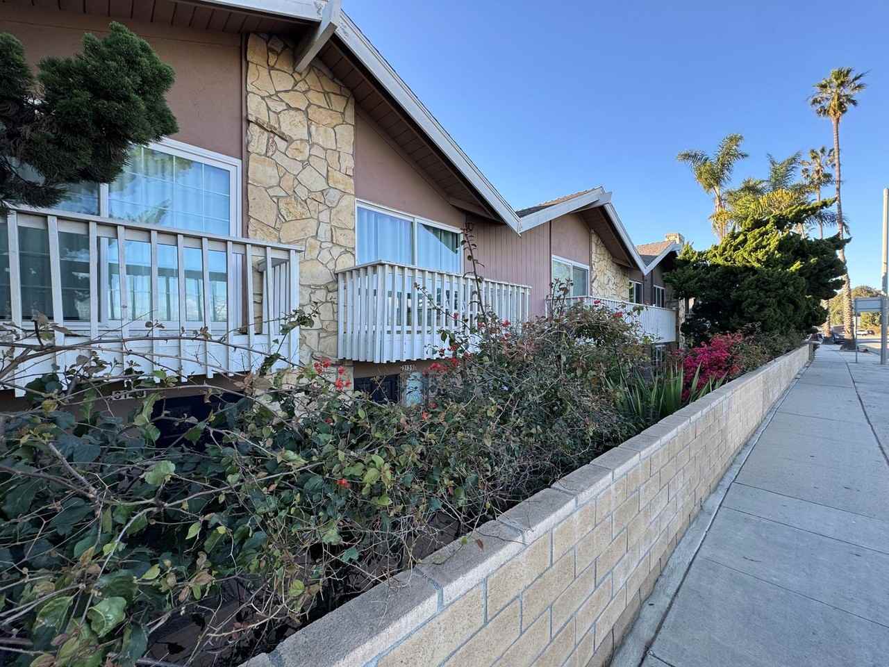 3135 Harbor Blvd - Photo 4 of 5