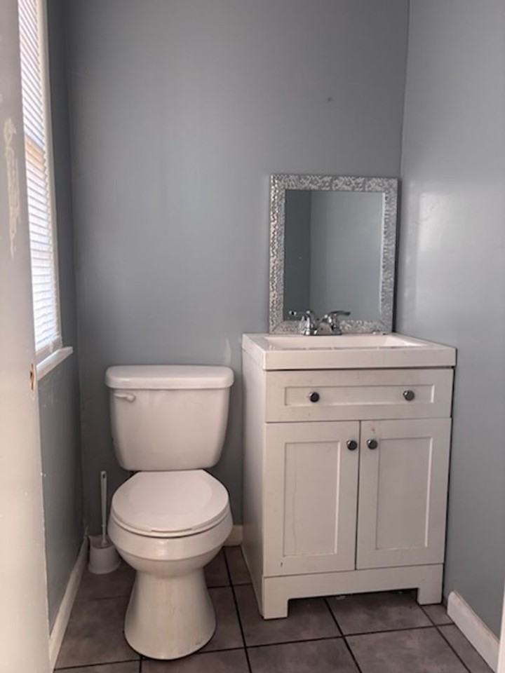 3167 Longwood Dr - Photo 6 of 11