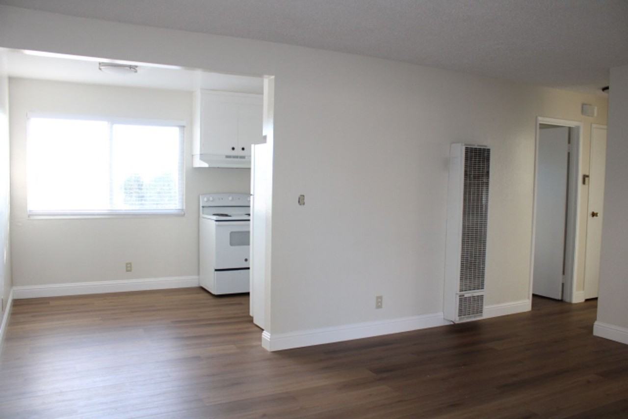 5234 Sacramento Ave #A - Photo 2 of 16