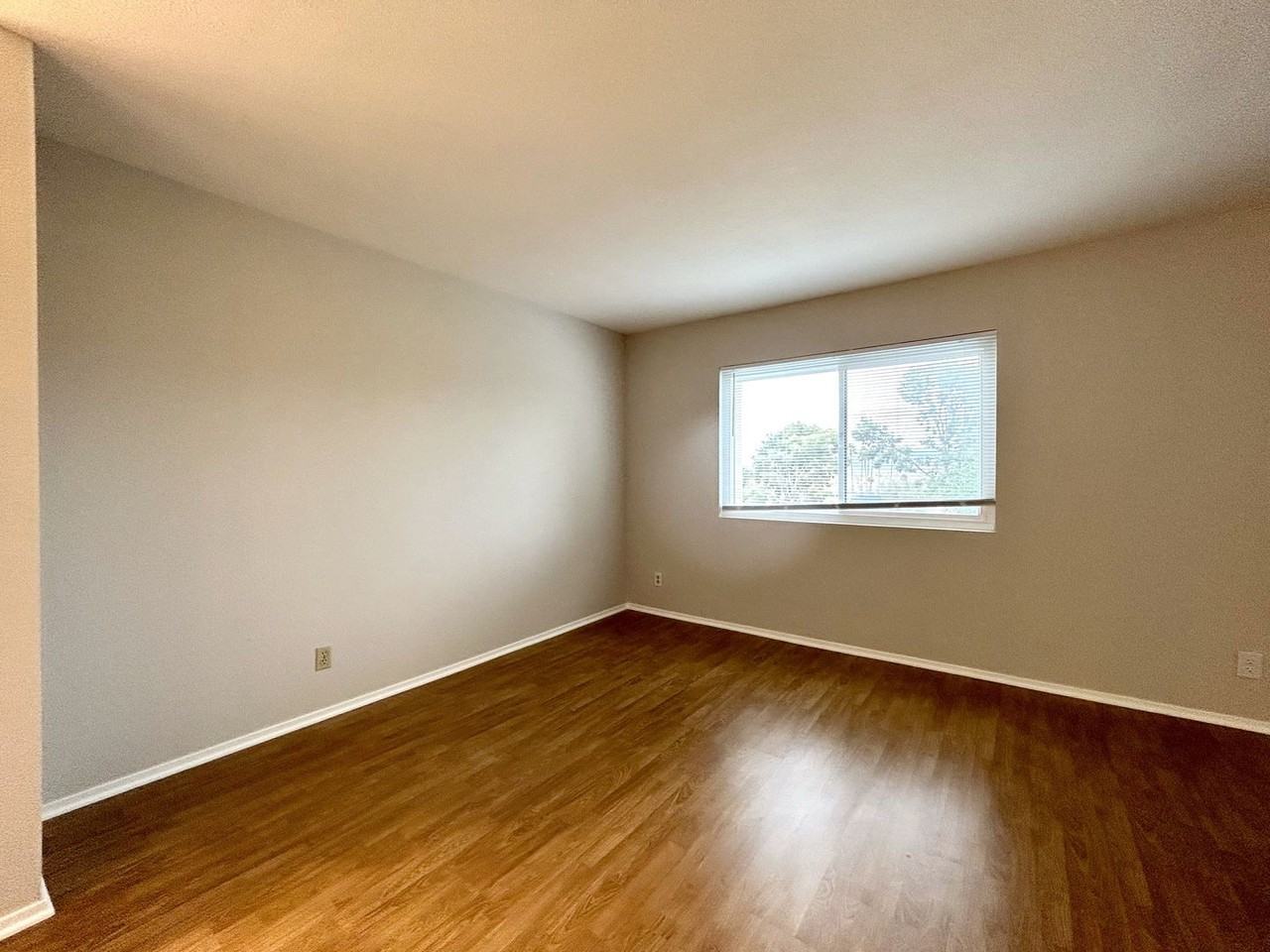 48668 Desert Flower Dr - Photo 7 of 25