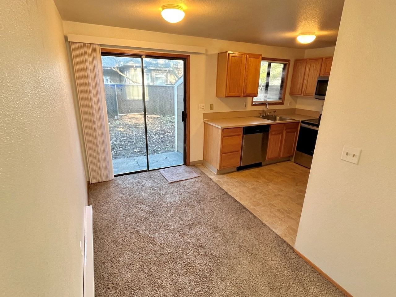 5153 Ne Killingsworth St - Photo 3 of 13