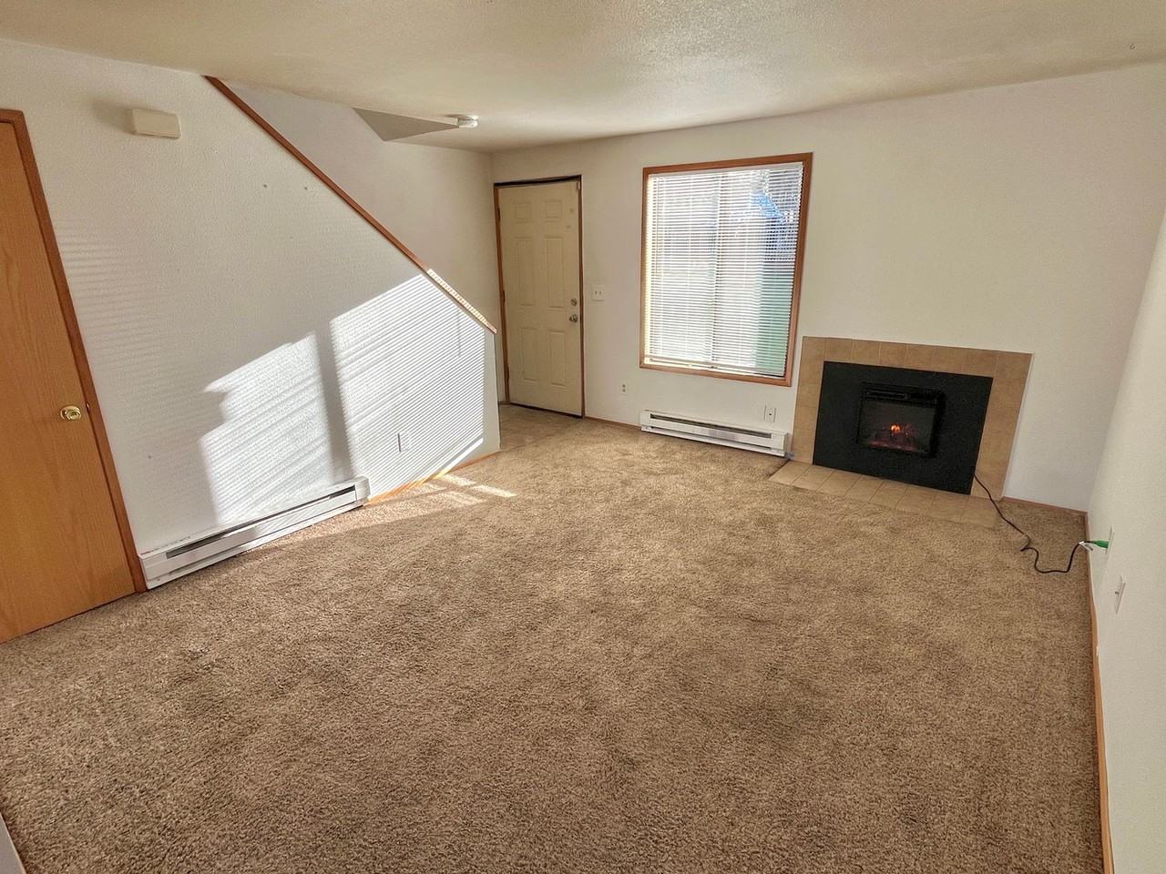 5153 Ne Killingsworth St - Photo 4 of 13