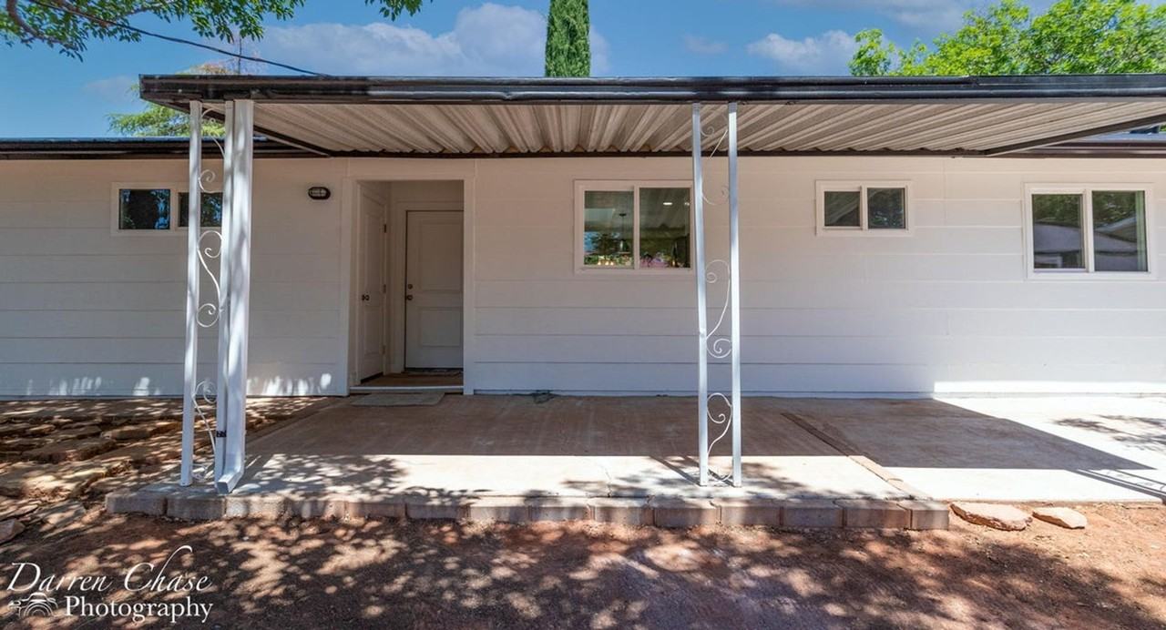 328 E Bulloch St - Photo 6 of 35