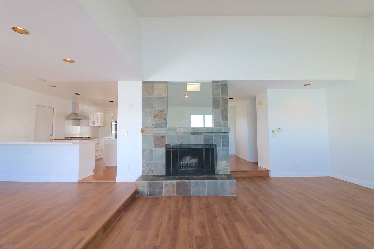 2672 Angell Ave - Photo 4 of 44