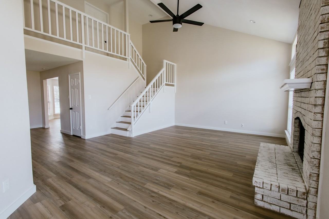 5114 Creek Valley Dr - Photo 7 of 26