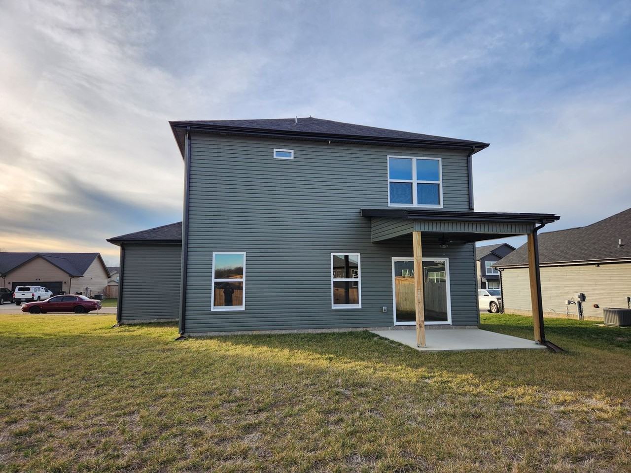 219 Donegal Dr - Photo 7 of 32