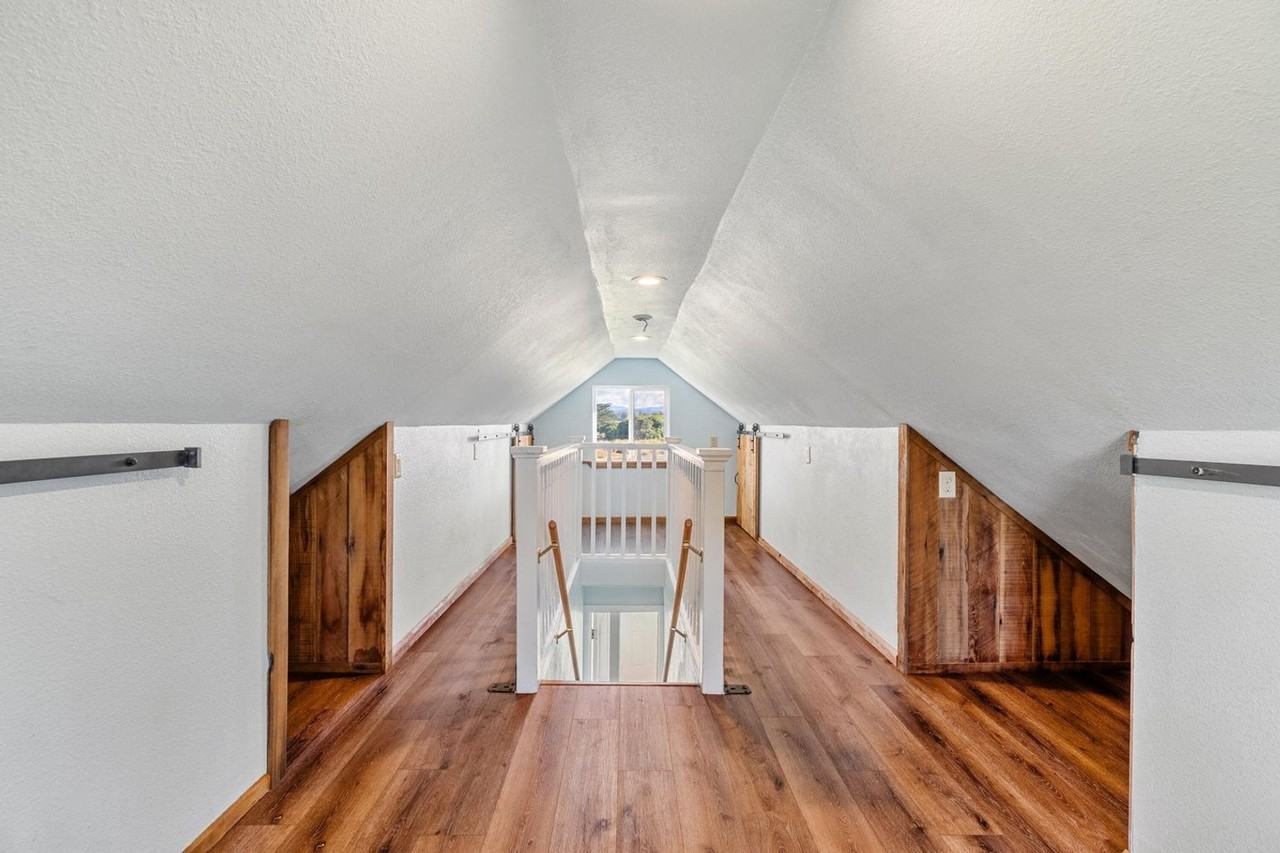 2614 Broadway St - Photo 7 of 12