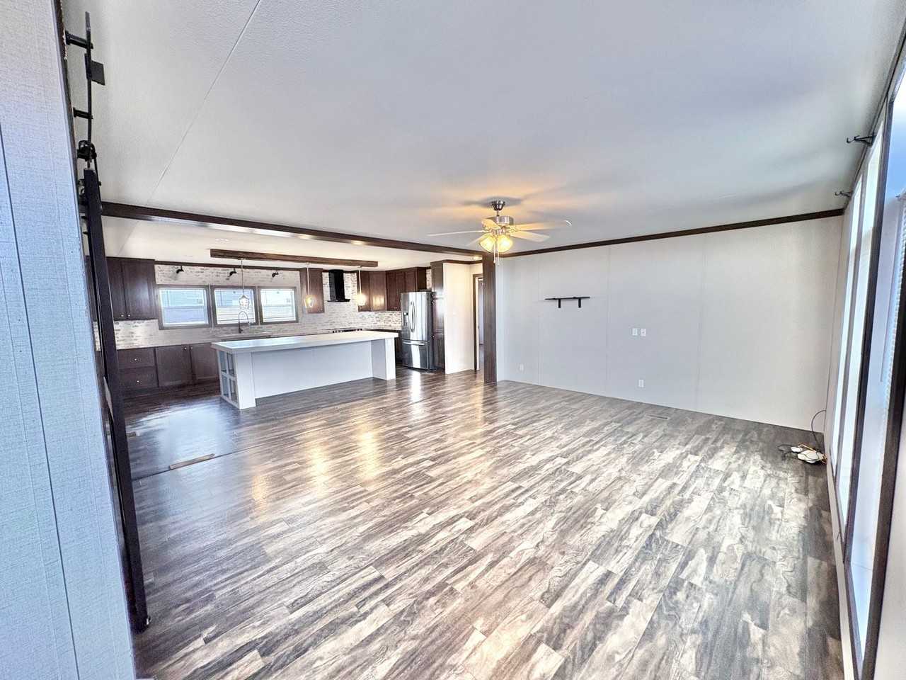 4017 W Stetson St - Photo 2 of 17