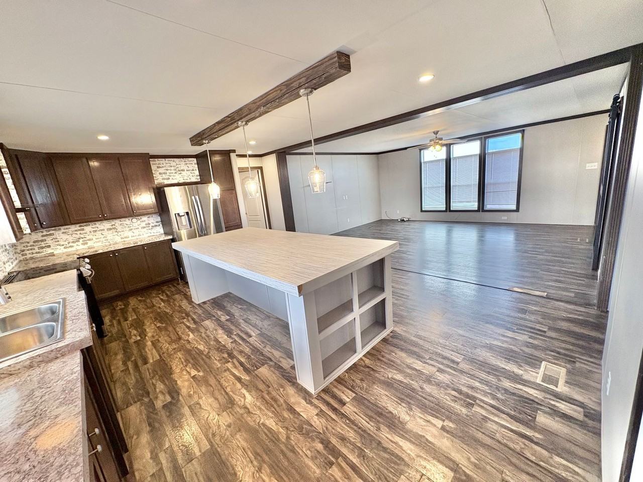 4017 W Stetson St - Photo 4 of 17