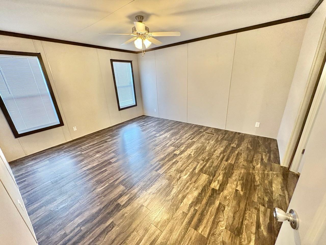 4017 W Stetson St - Photo 5 of 17