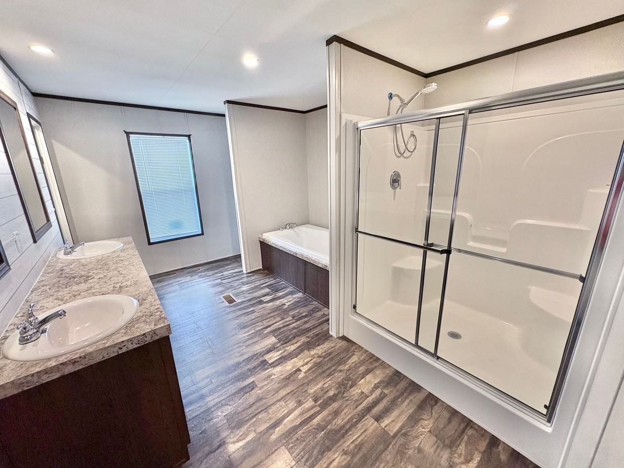 4017 W Stetson St - Photo 6 of 17