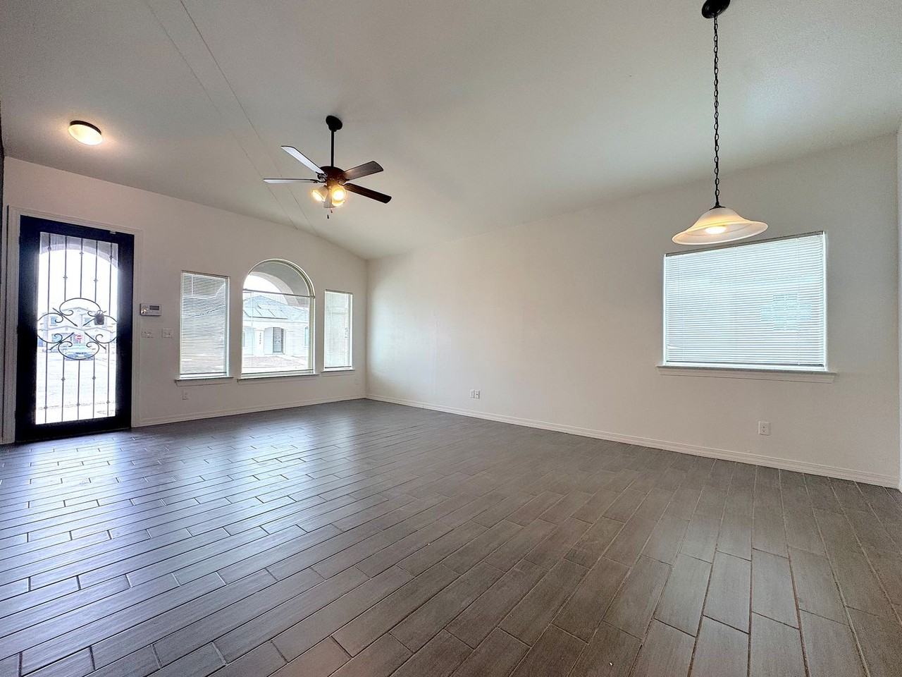 14344 Chris Zingo Ln - Photo 6 of 23