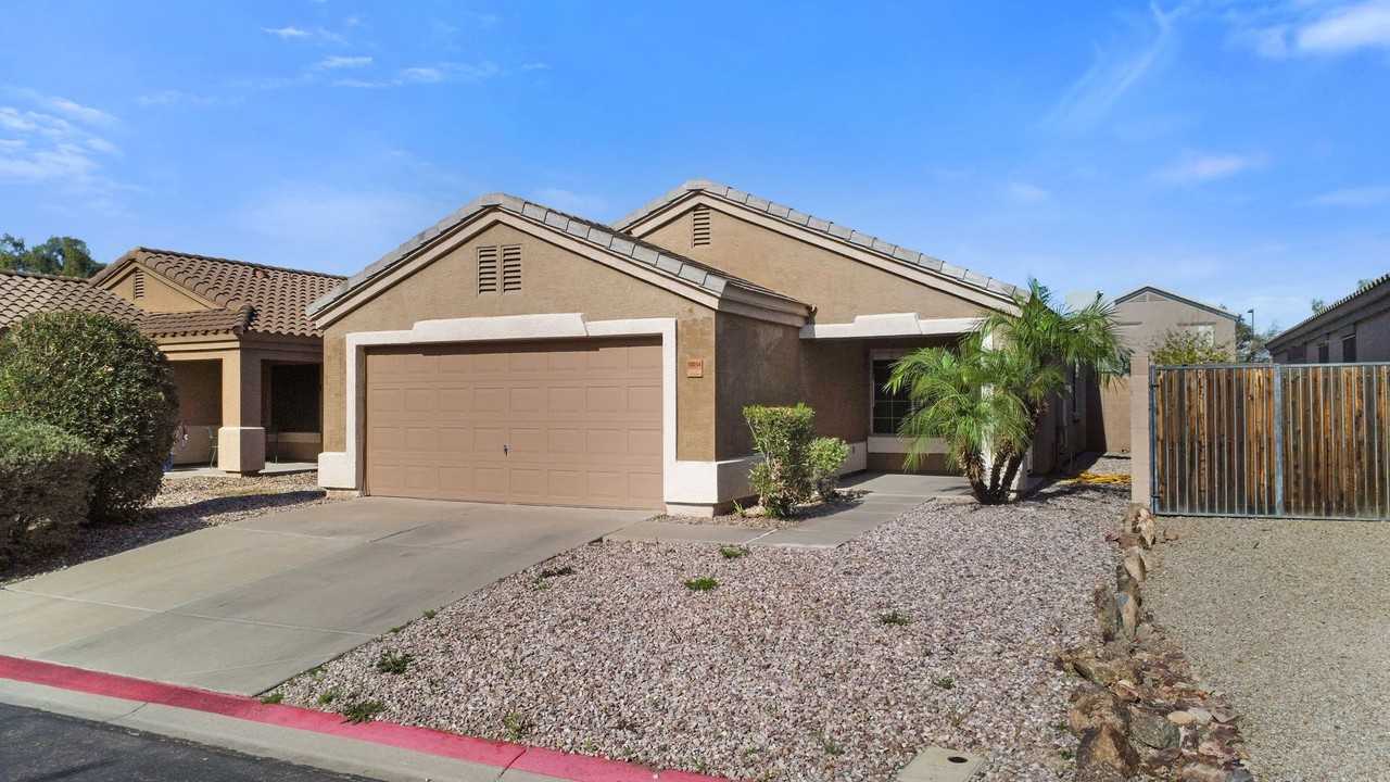 10054 E Crescent Ave - Photo 2 of 22