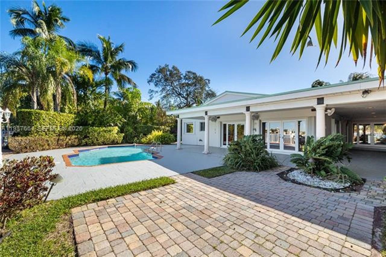 1375 N Biscayne Point Rd #0 - Photo 4 of 41