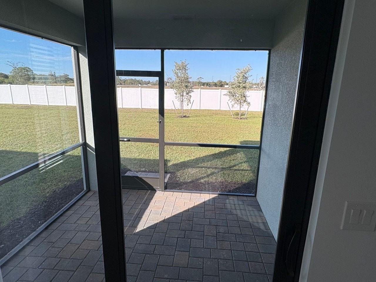 1173 Caloosa Creek Dr - Photo 2 of 30