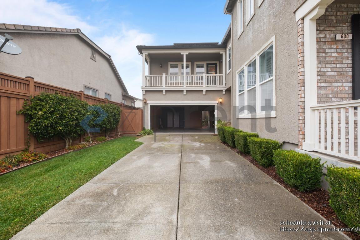 630 Chardonnay Pl - Photo 5 of 46