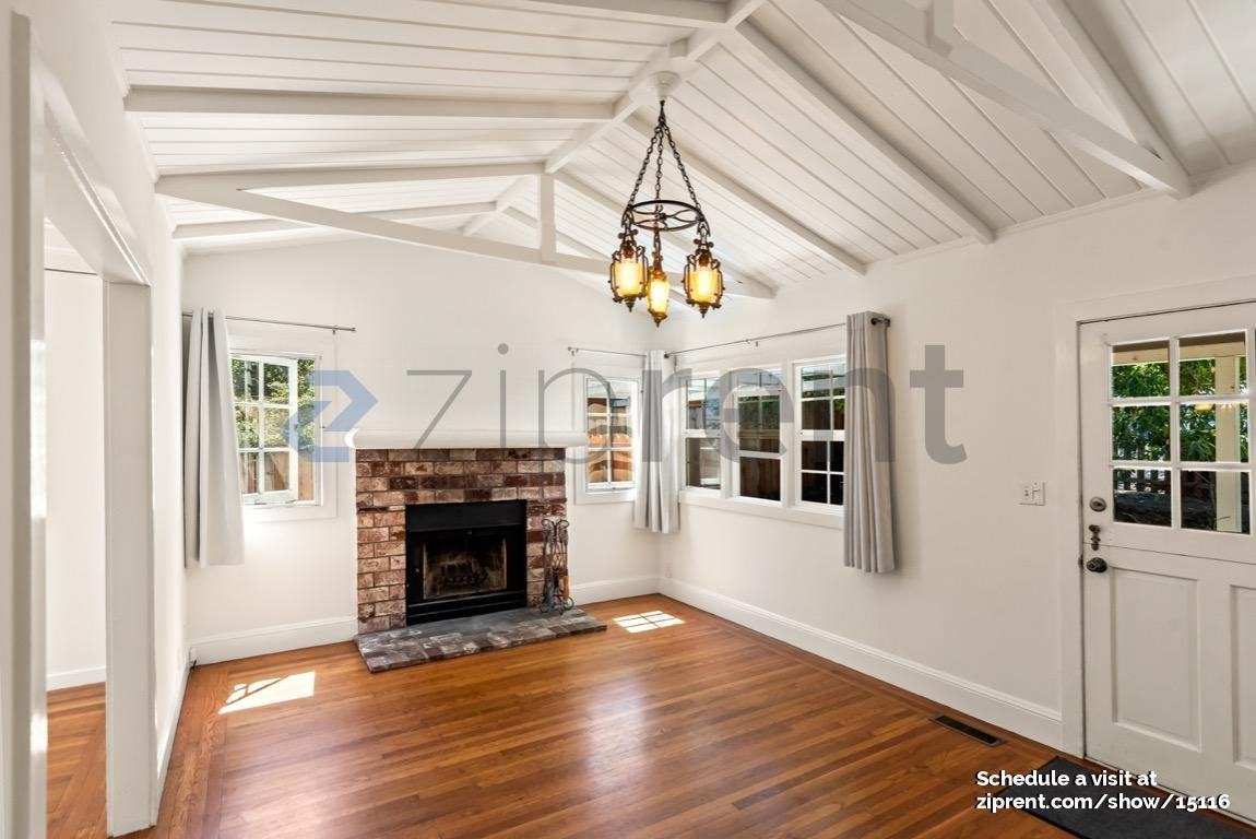 632 Acacia Ln - Photo 5 of 25