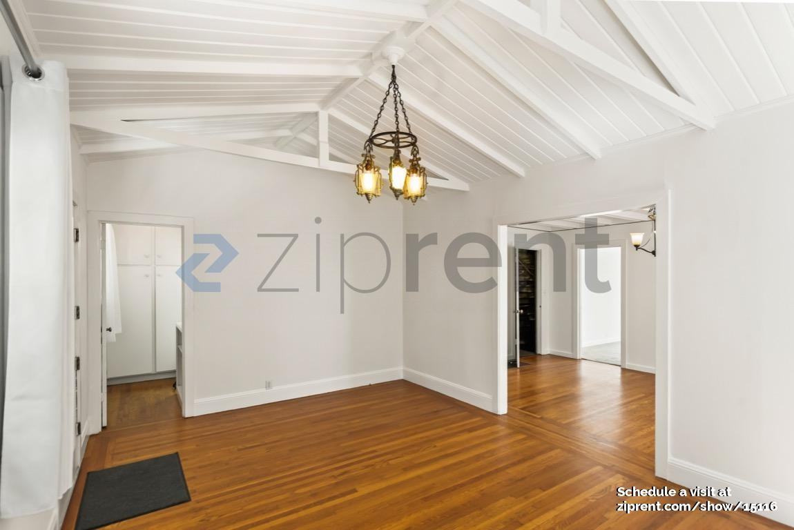 632 Acacia Ln - Photo 7 of 25