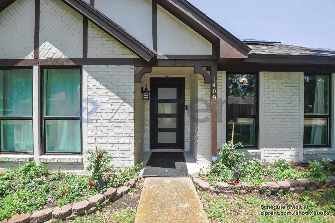 1409 Creekside Dr - Photo 2 of 29