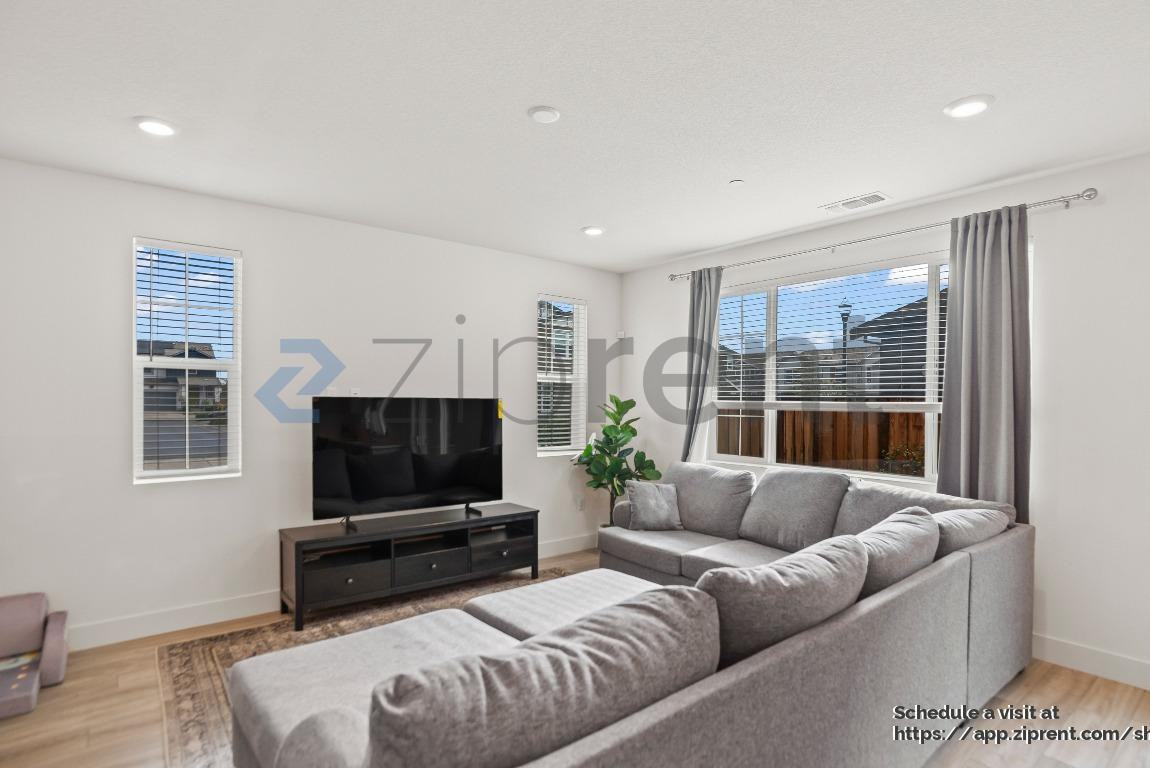 1804 French Way - Photo 6 of 41