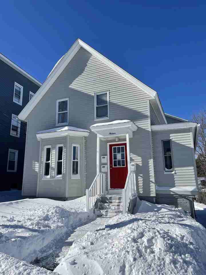 13 Regan St #1 - Photo 2 of 7