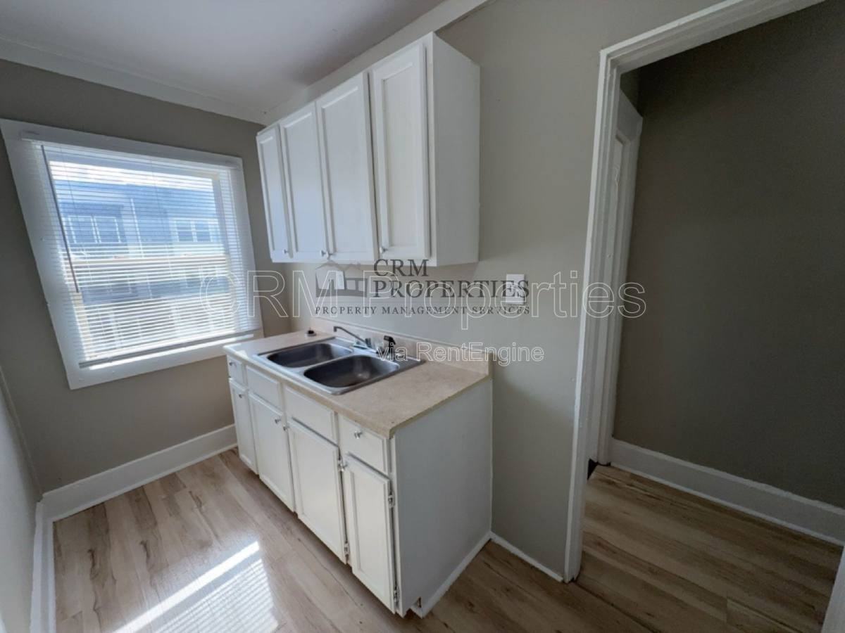 3015 N Temple Ave - Photo 7 of 10