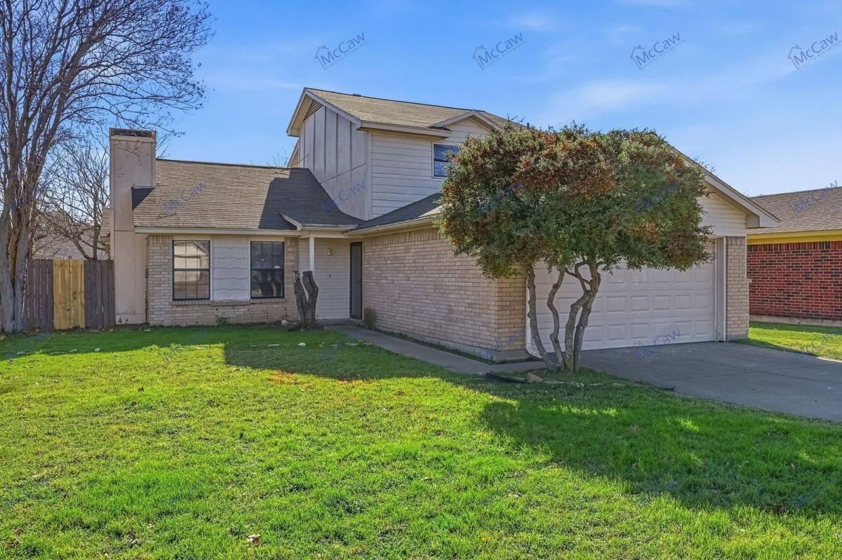 1069 W Hills Ter - Photo 2 of 10