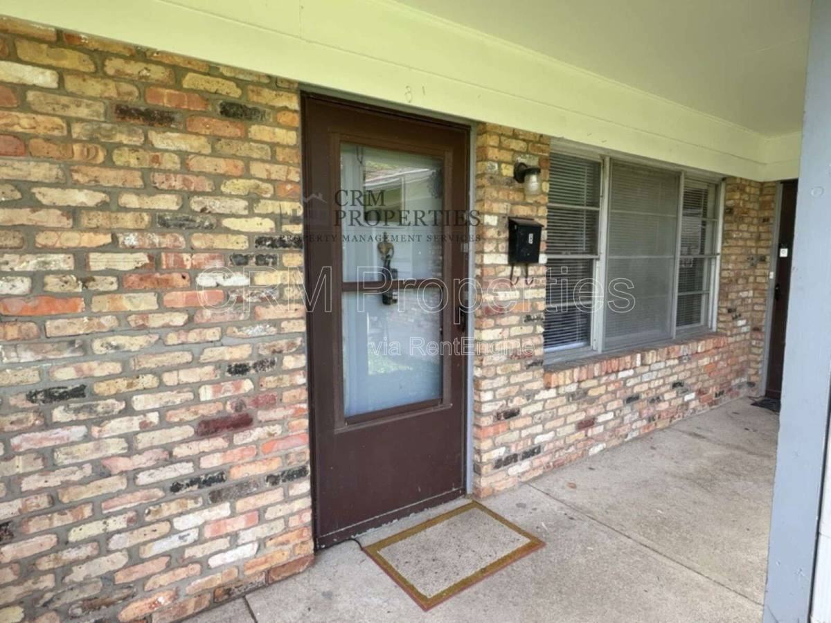 6134 Hillside Ave #8 - Photo 2 of 10