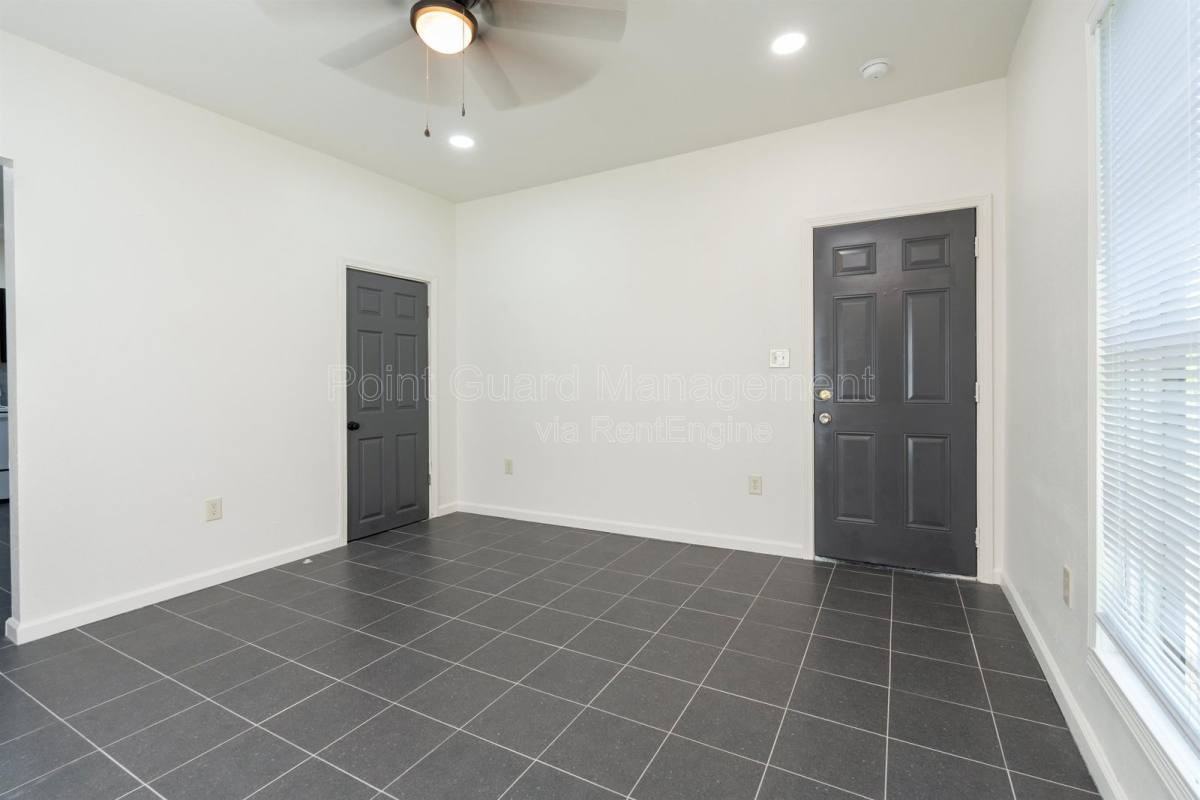 169 S Belmont St #3 - Photo 4 of 10