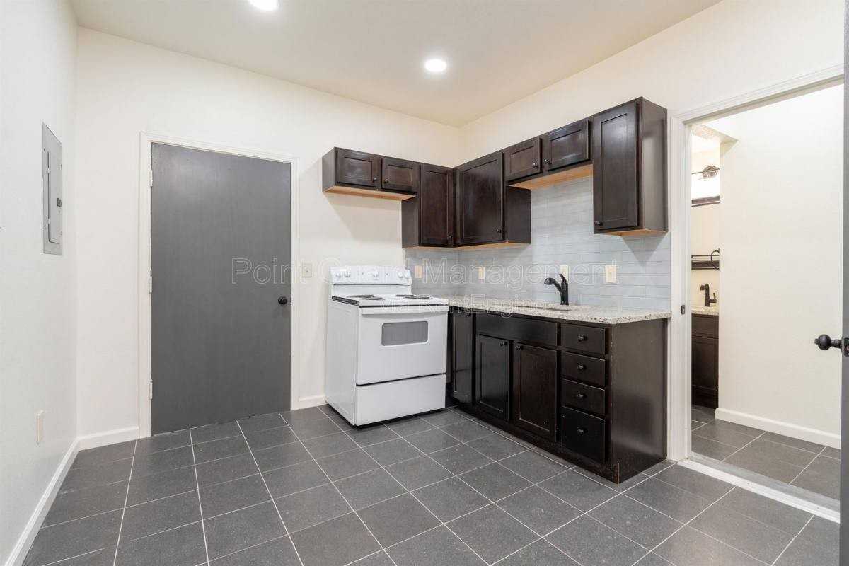 169 S Belmont St #3 - Photo 6 of 10