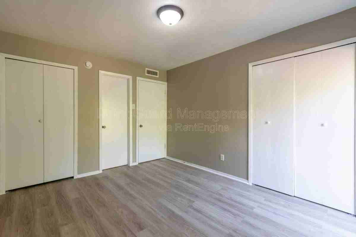 4588 W Kiest Blvd #2101