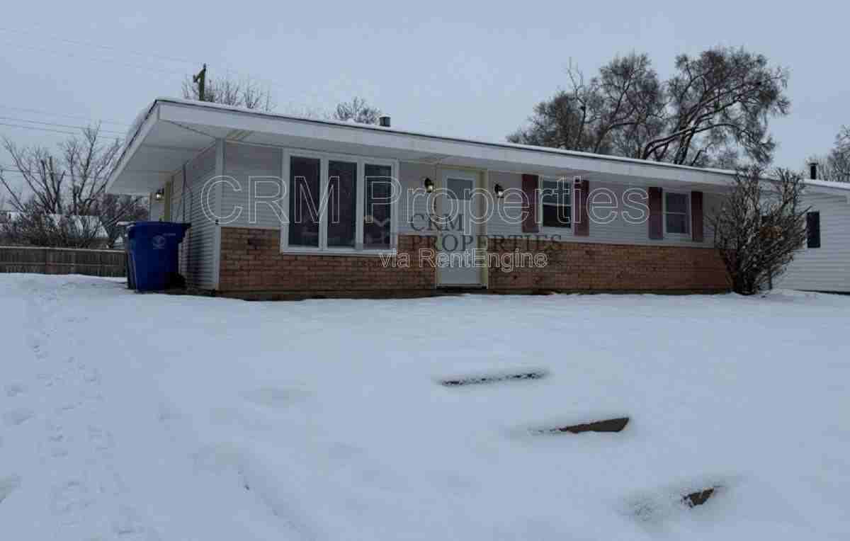 800 Maumee Dr - Photo 2 of 10