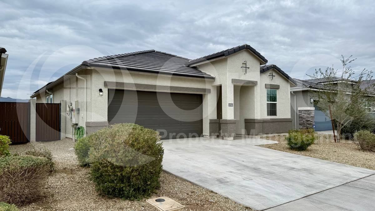 24162 W Verlea Dr - Photo 2 of 10