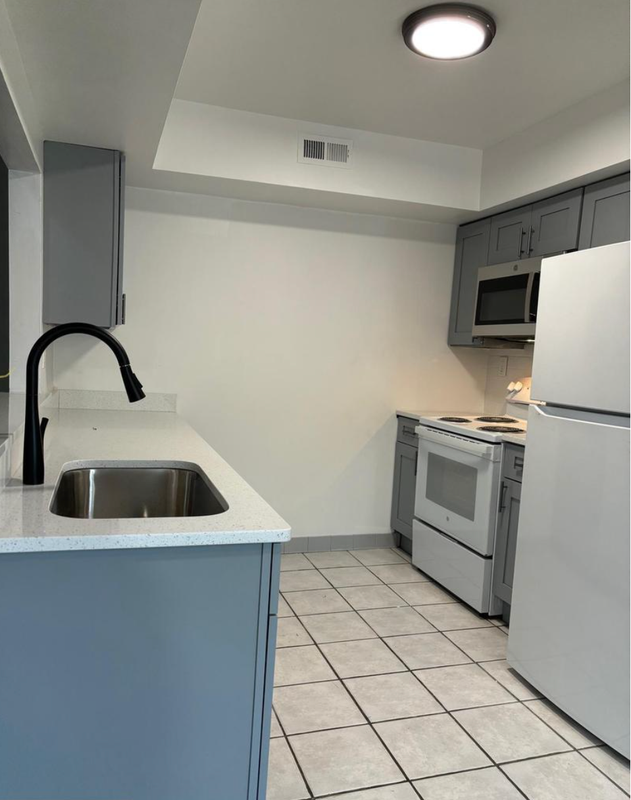 101 Gregorys Way - Photo 5 of 13