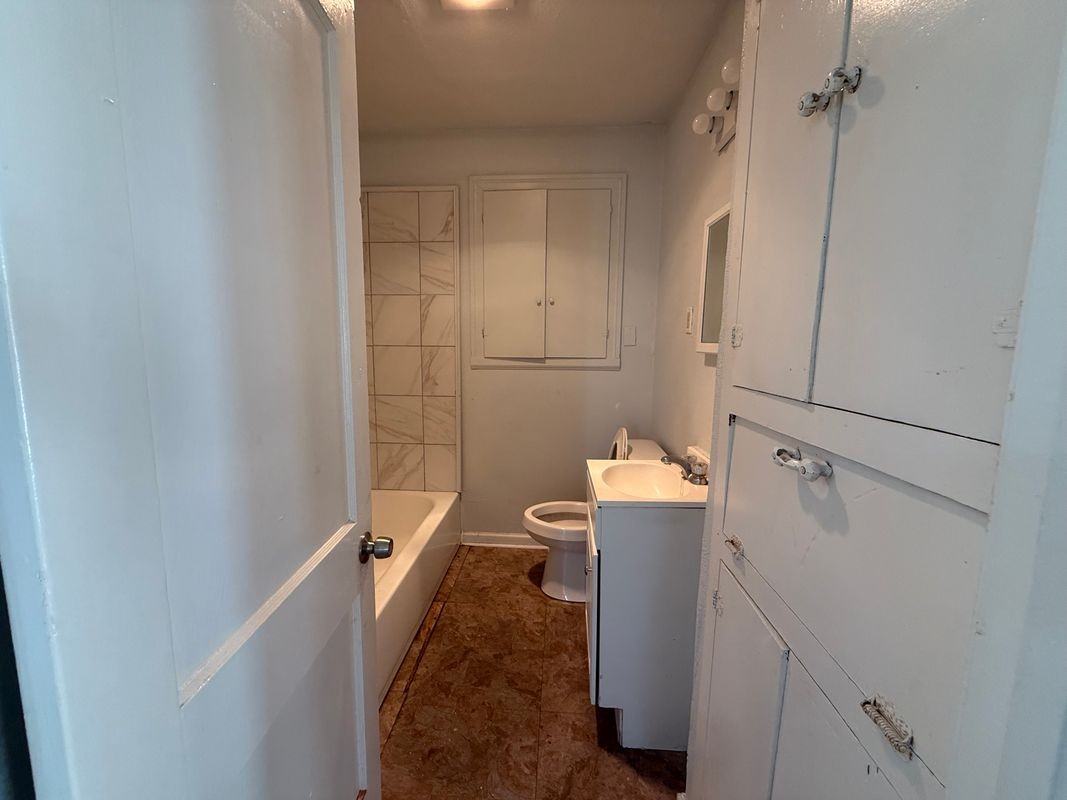 3259 Shelley St - Photo 5 of 15