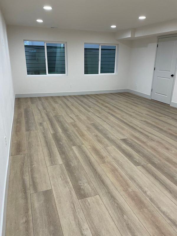 1413 W Valley Dr - Photo 5 of 12