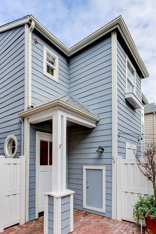 1800 S Pacific Coast Hwy ##29 - Photo 2 of 30