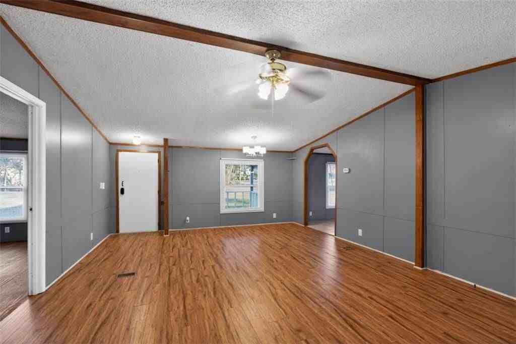 205 Wilson Rd - Photo 2 of 18