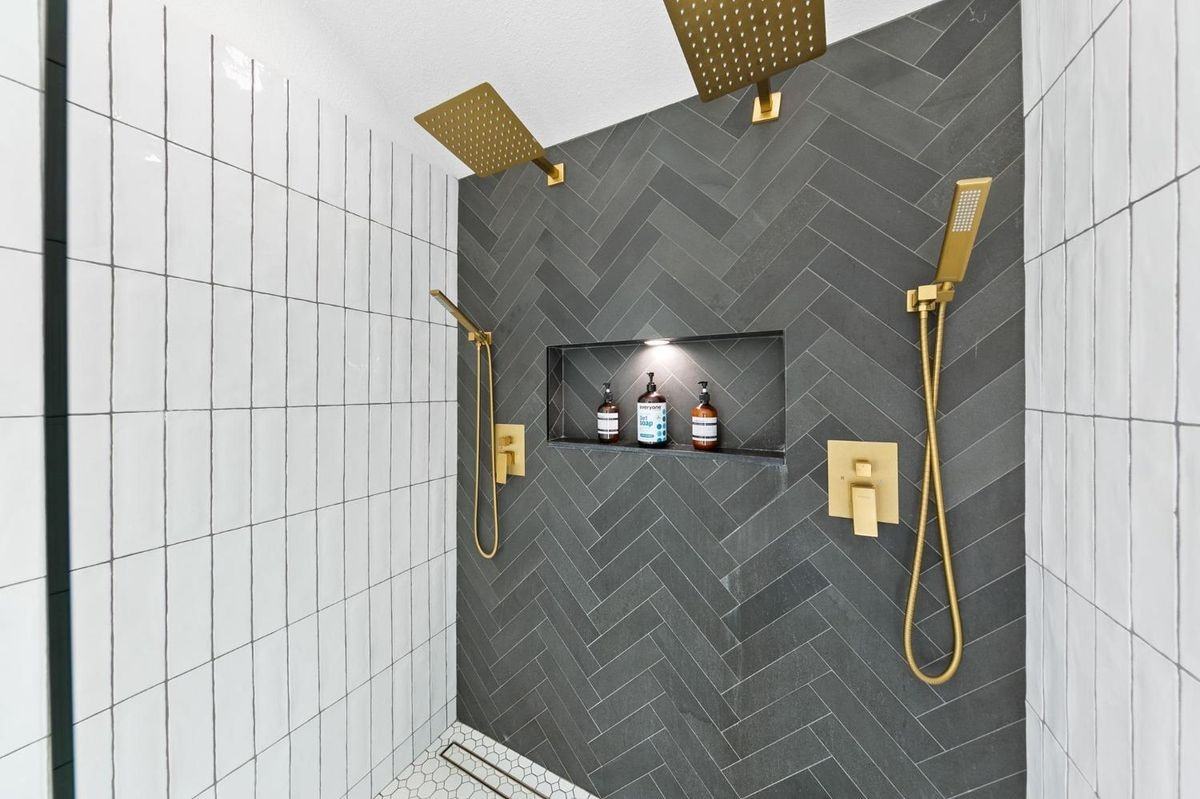 1781 Springvale Rd - Photo 3 of 50