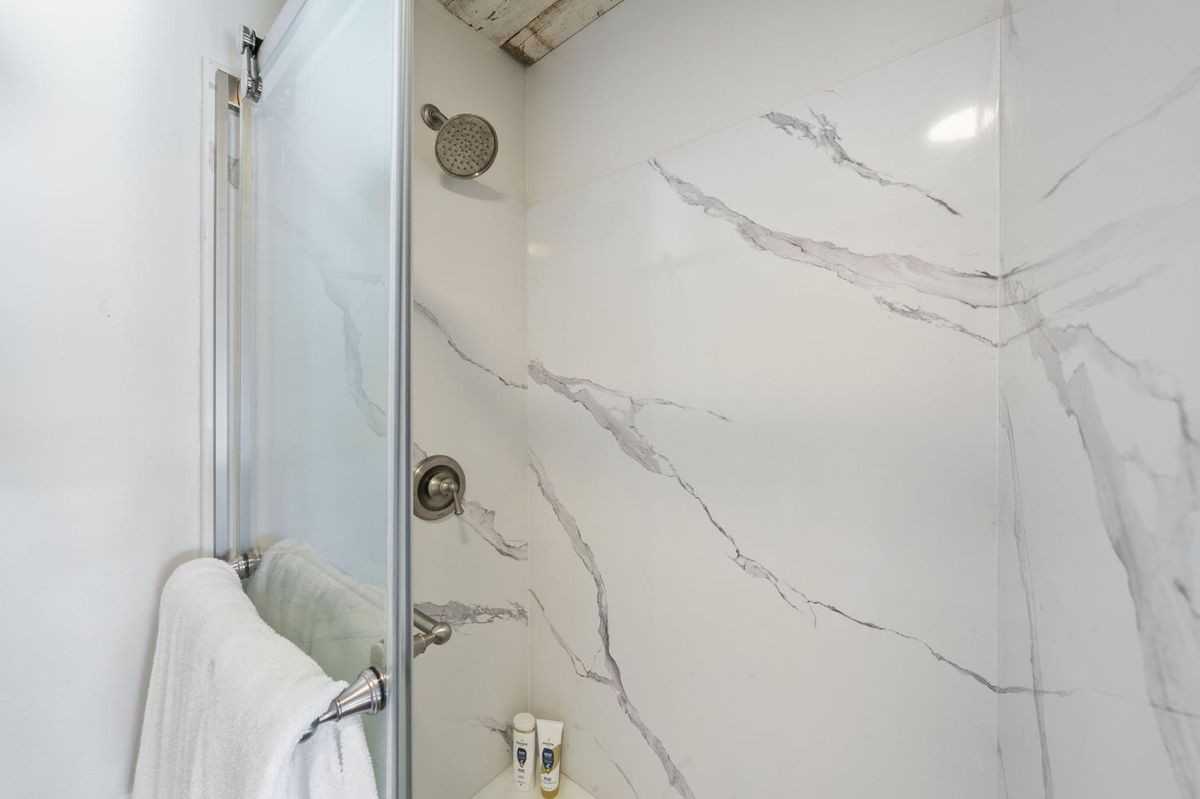 1781 Springvale Rd - Photo 7 of 50